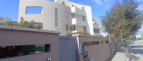 Lecce Piano Terra con ampio scoperto - taverna e garage